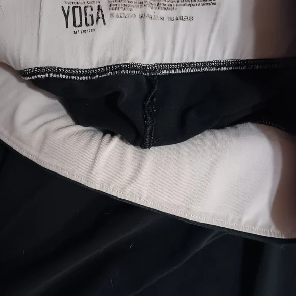 PINK Victoria's Secret Black and White Yoga Leggings - Picture 3 of 3